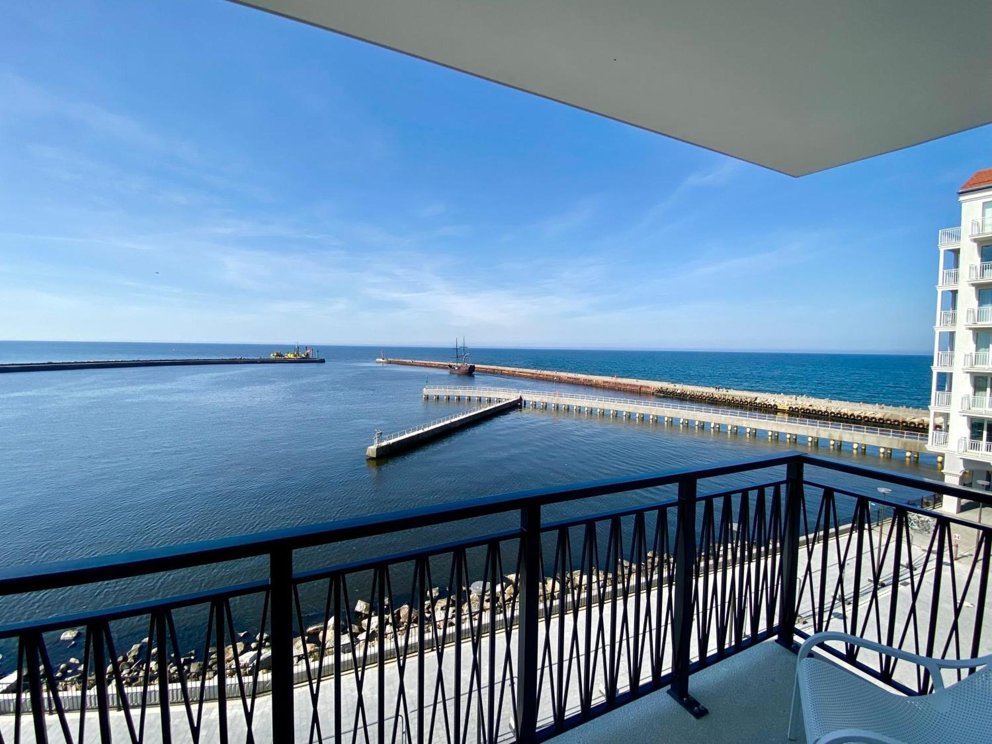 Apartamenty Marina Z Widokiem Na Morze Darlowko Esterno foto