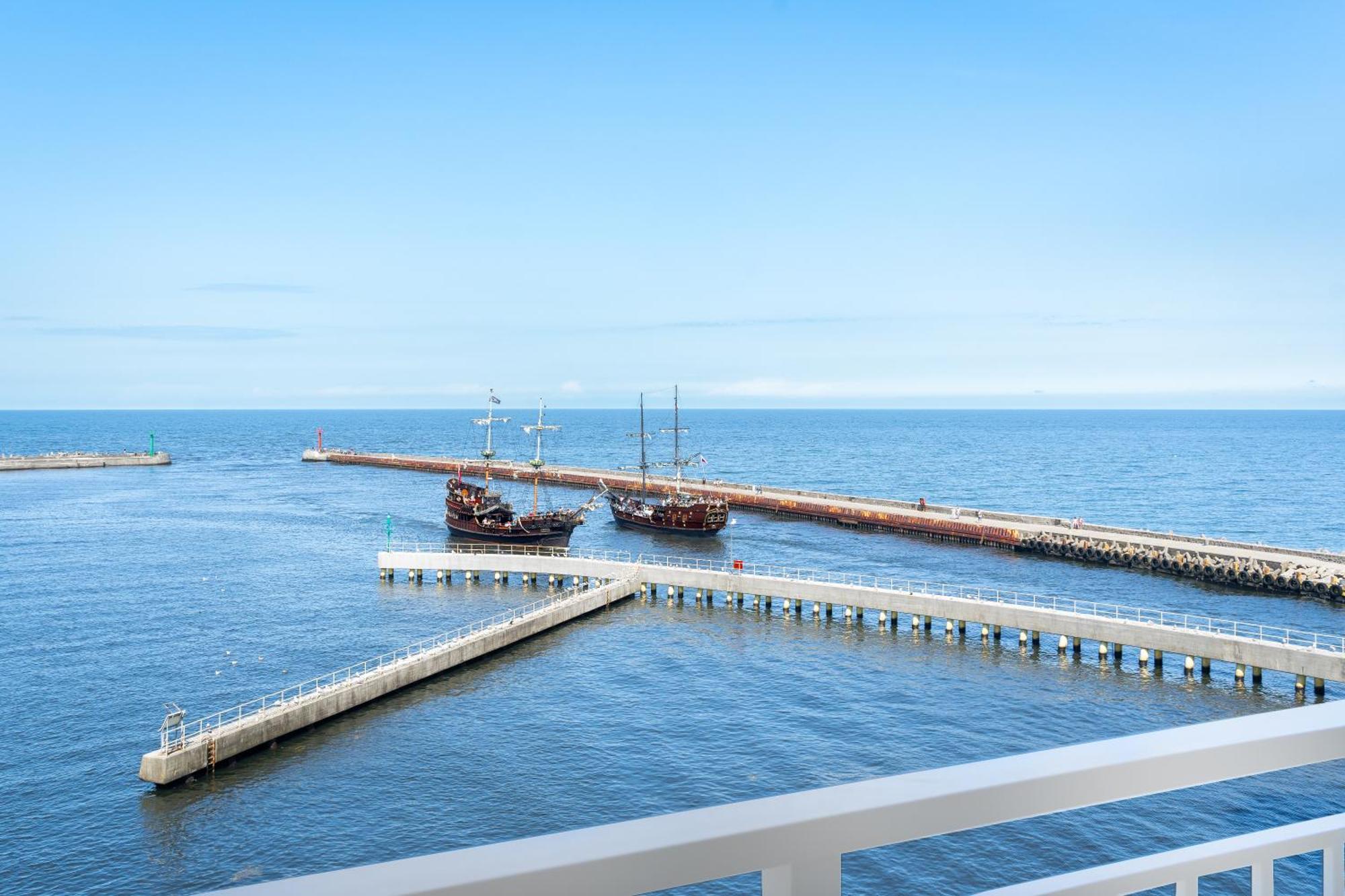 Apartamenty Marina Z Widokiem Na Morze Darlowko Esterno foto
